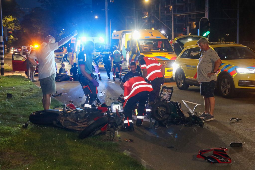 Drie Gewonden Bij Ernstig Ongeval Holysingel Vlaardingen