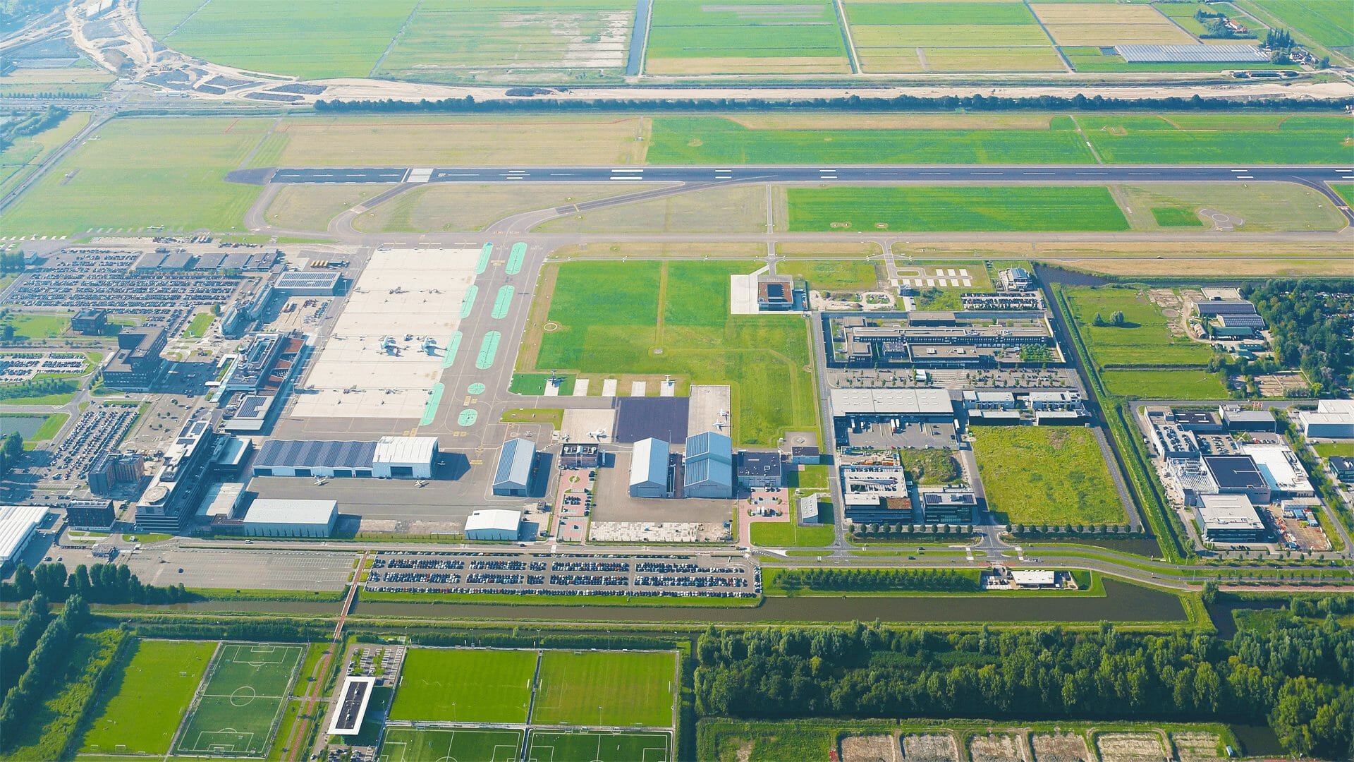 Luchthaven laat minder landen via Schiedam