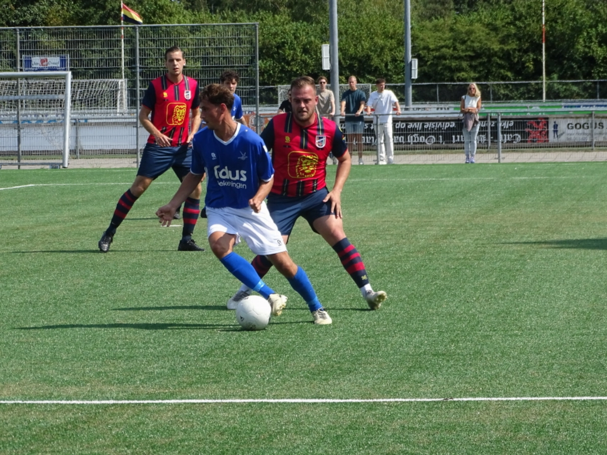 Victoria'04 wint ook tweede oefenwedstrijd - Vlaardingen24