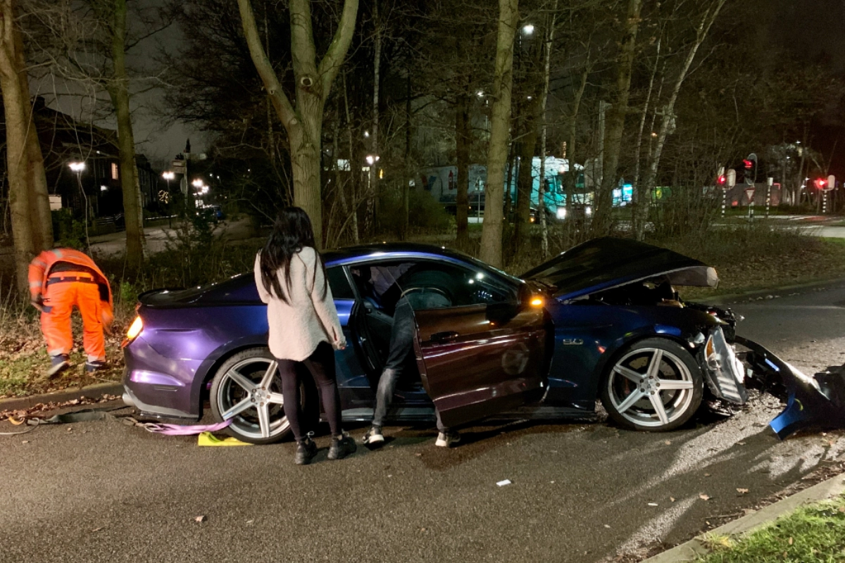 Auto total loss na aanrijding Westlandseweg. #Vlaardingen