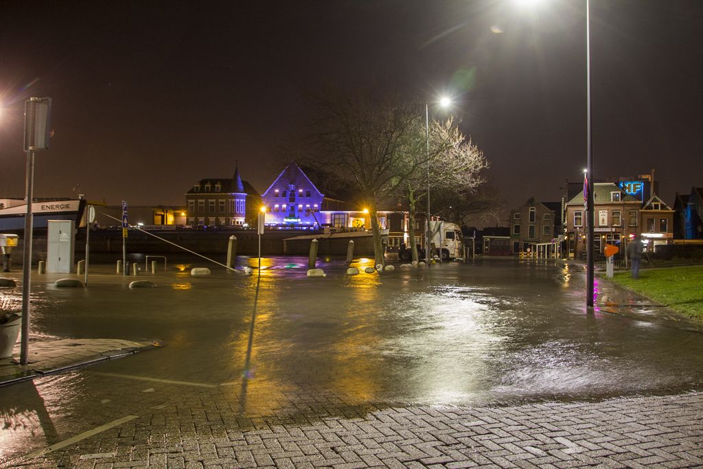 Hoogwater in het dorp | Vlaardingen24