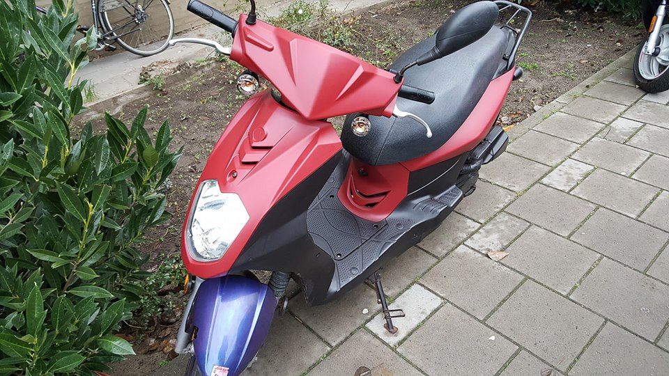 Opvallende scooter gestolen