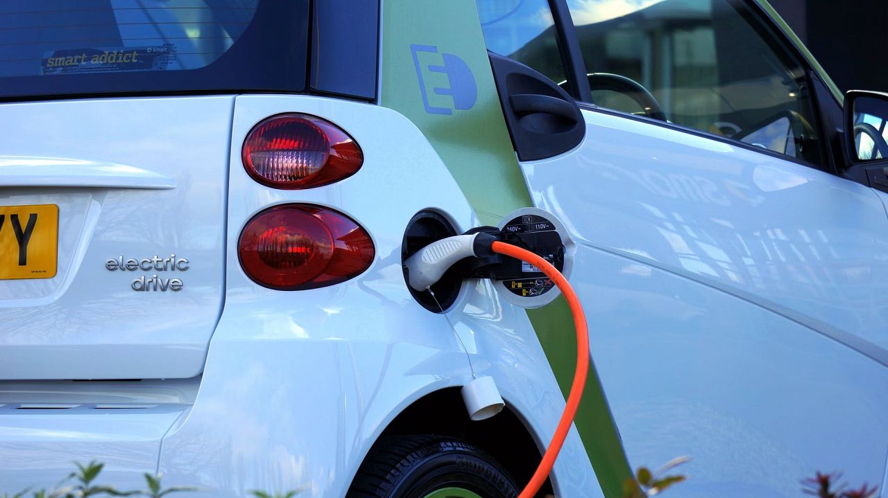 Elektrisch rijden - goedkoper of duurder dan benzine en diesel?