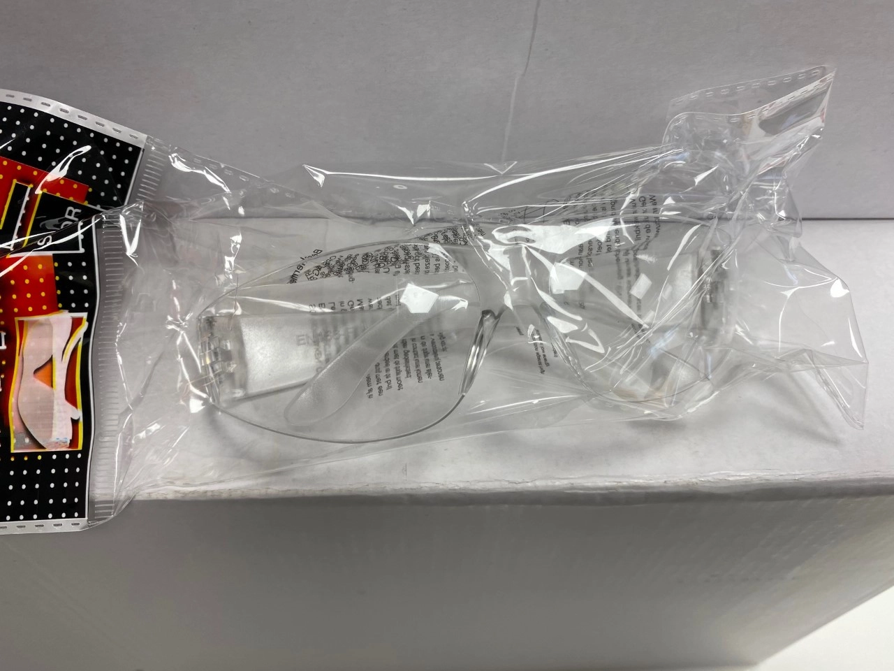 Help Van Kortenhof met vuurwerkbrillen voor de zorg!