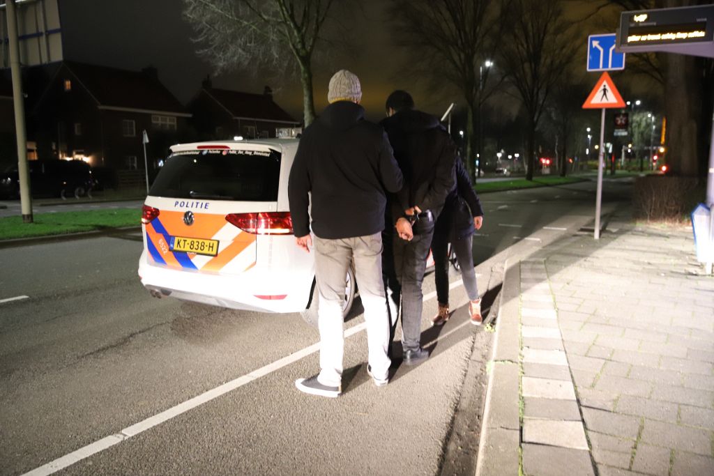 Achtervolging van in Den Haag gestolen auto eindigt in Vlaardingen