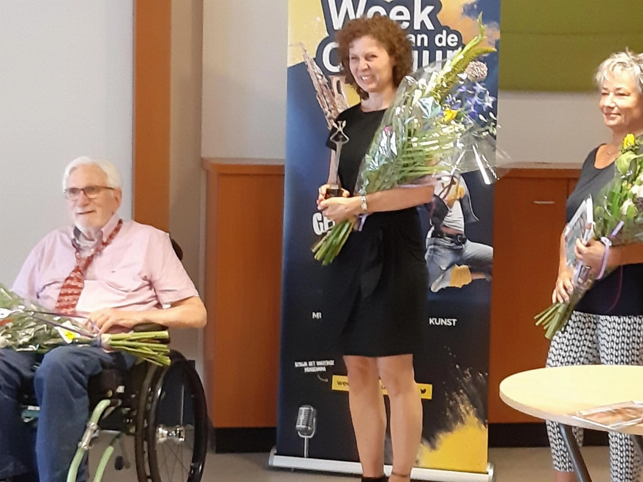 Prijsuitreiking Schrijfwedstrijd de Bibliotheek de Plataan