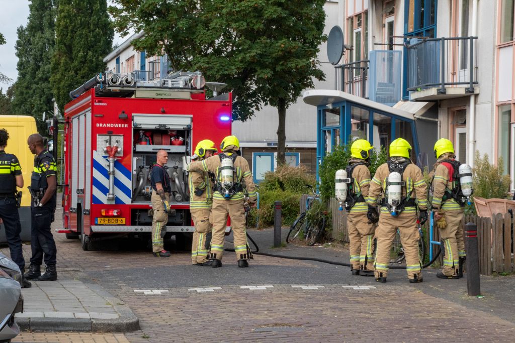 Brand op balkon Van Limburg Stirumstraat