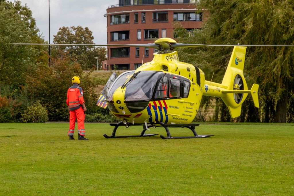 Traumahelikopter voor incident in woning Karel Doormanhof