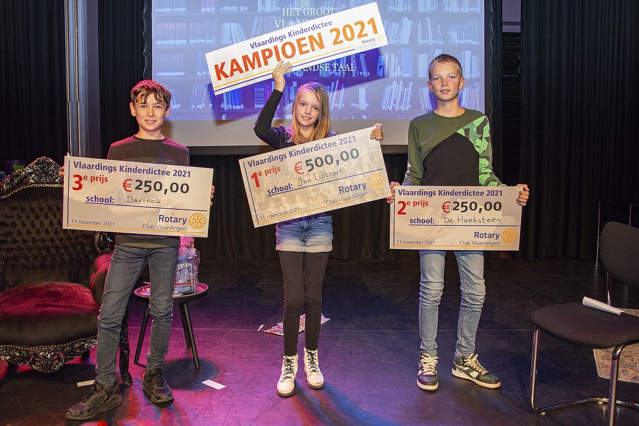 Zara Jordaan wint eerste prijs Vlaardings kinderdictee 2021