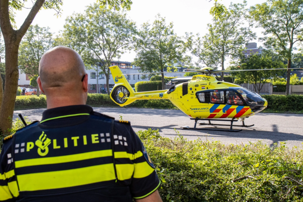 Traumahelikopter landt en stijgt meteen weer op