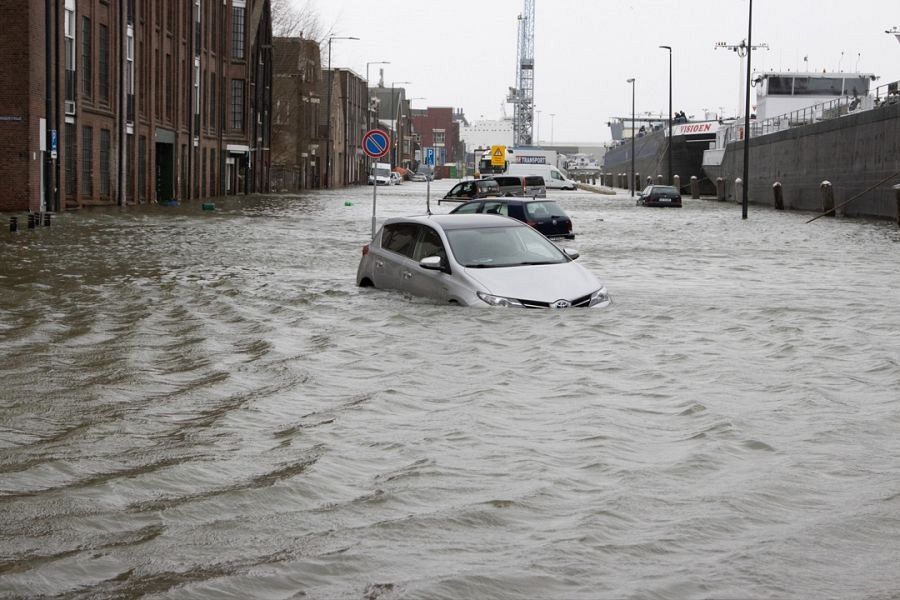 Kades overstromen vandaag: hoogwater verwacht