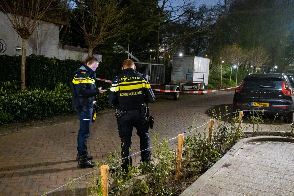 Vuurwapen gevonden in Jacob van Dijkstraat