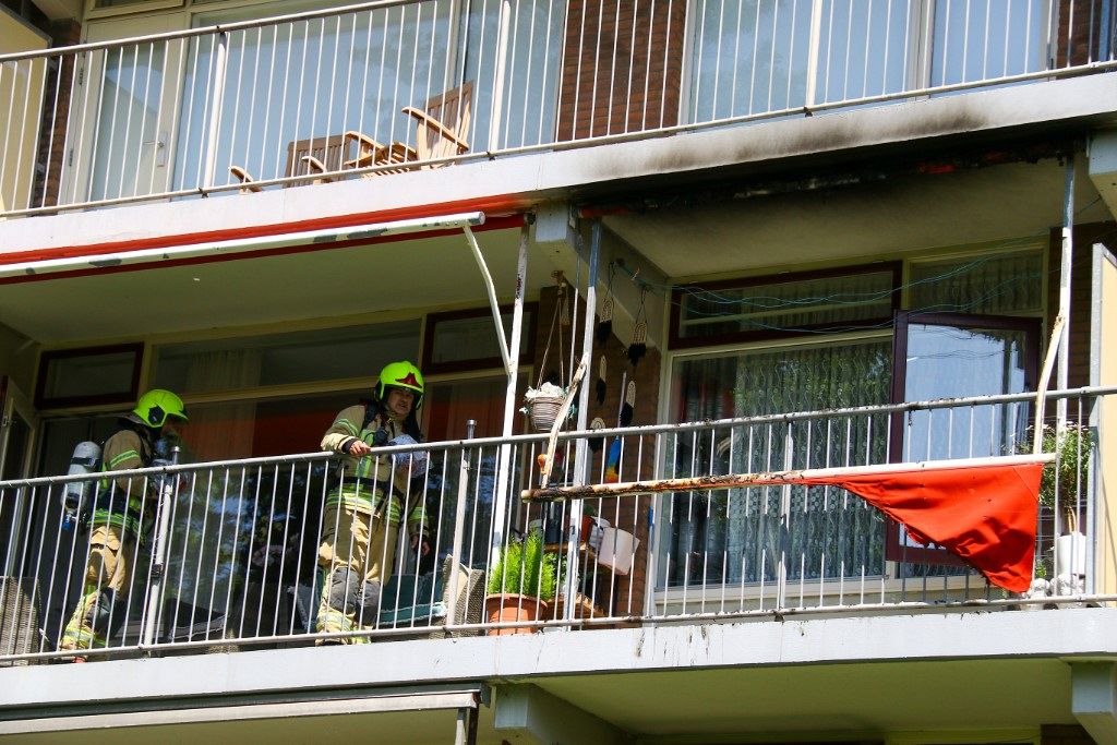Bewoners hebben 'geluk' bij brand in woning Aalscholverlaan
