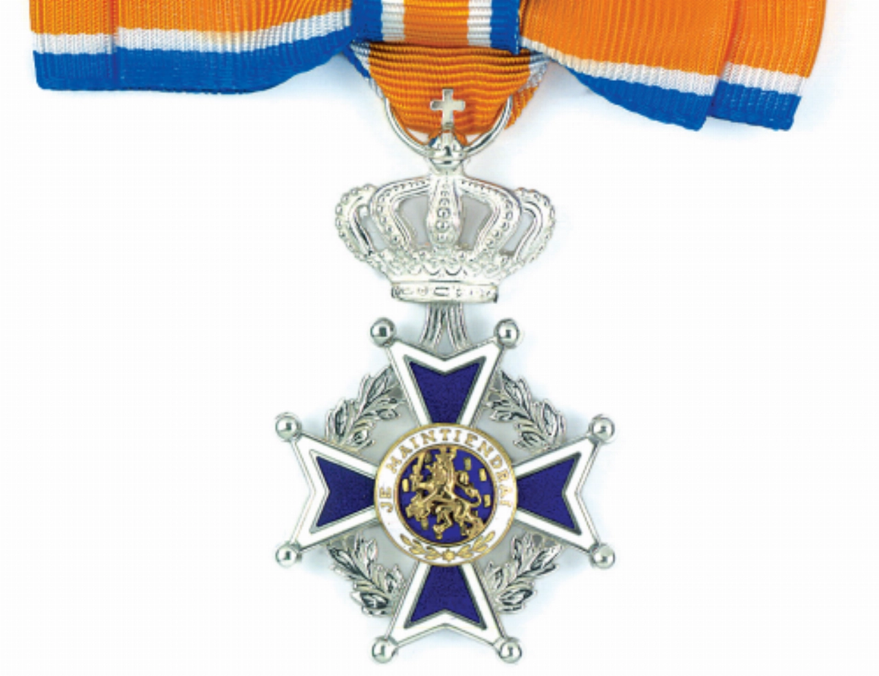 College voert nieuwe lokale 'lintjes' in