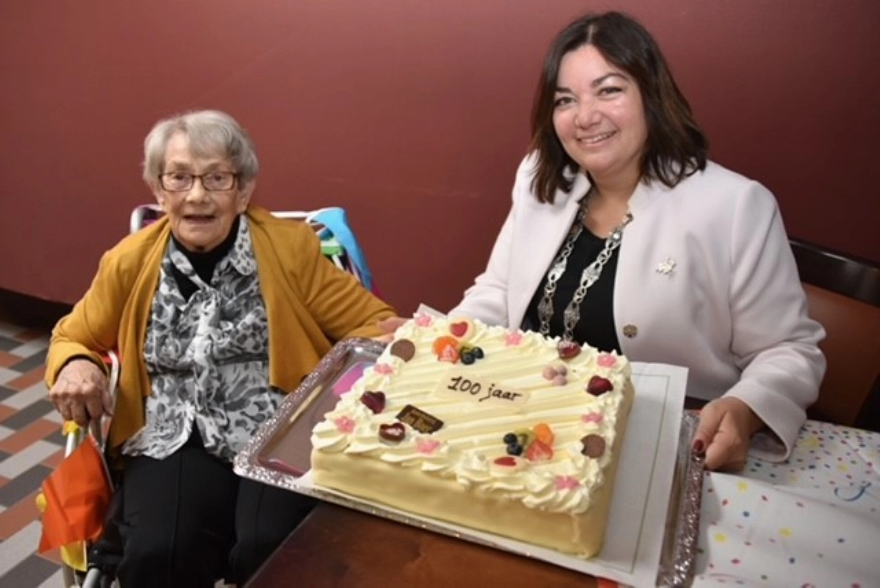 Voor elkaar: 100 jaar!