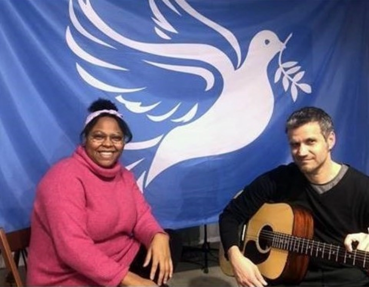 Klankrijke vriendschap in de Vredeshalte