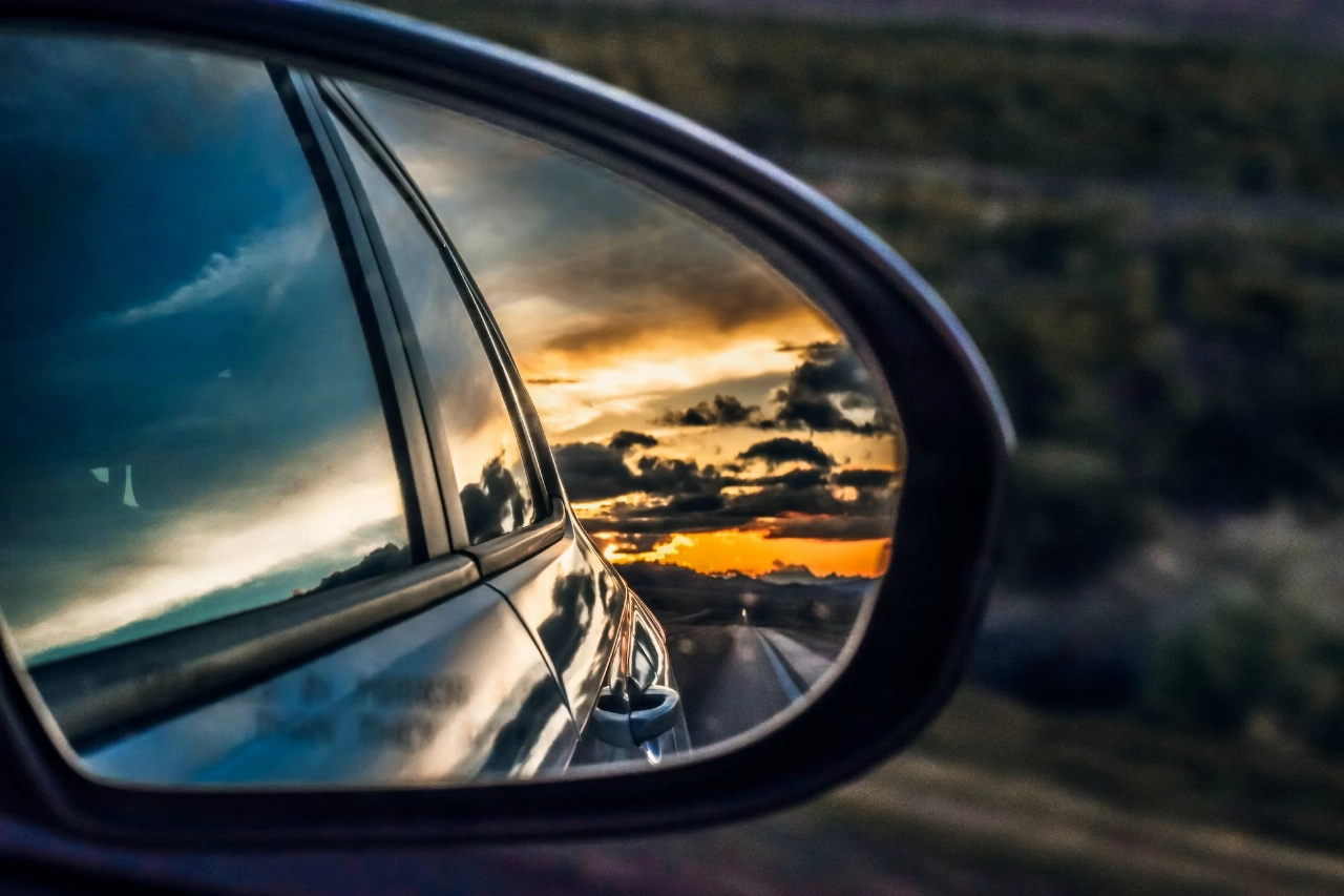 Dimbare spiegels: een innovatie voor veiliger reizen