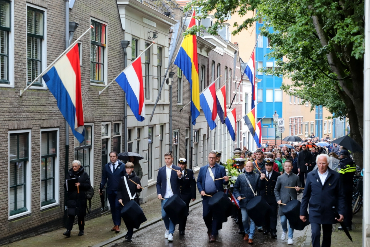 Respectvolle herdenking in Vlaardingen