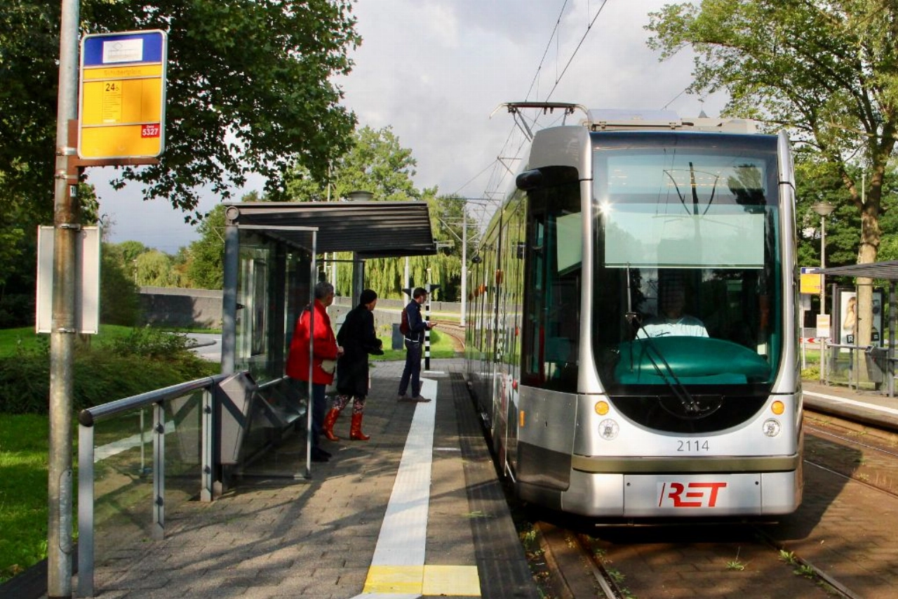 Scootmobiels toch welkom in tram maar niet te groot