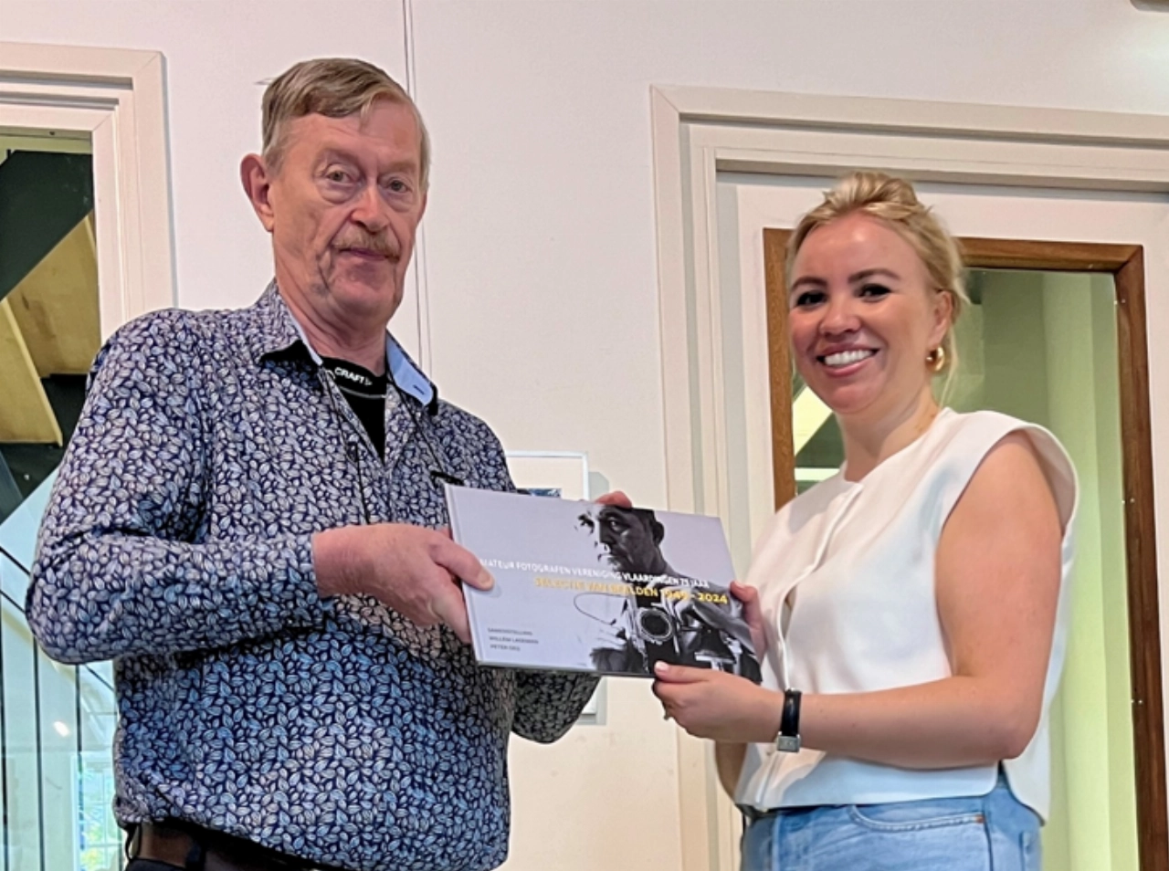 Wethouder van Cultuur opent foto-expositie