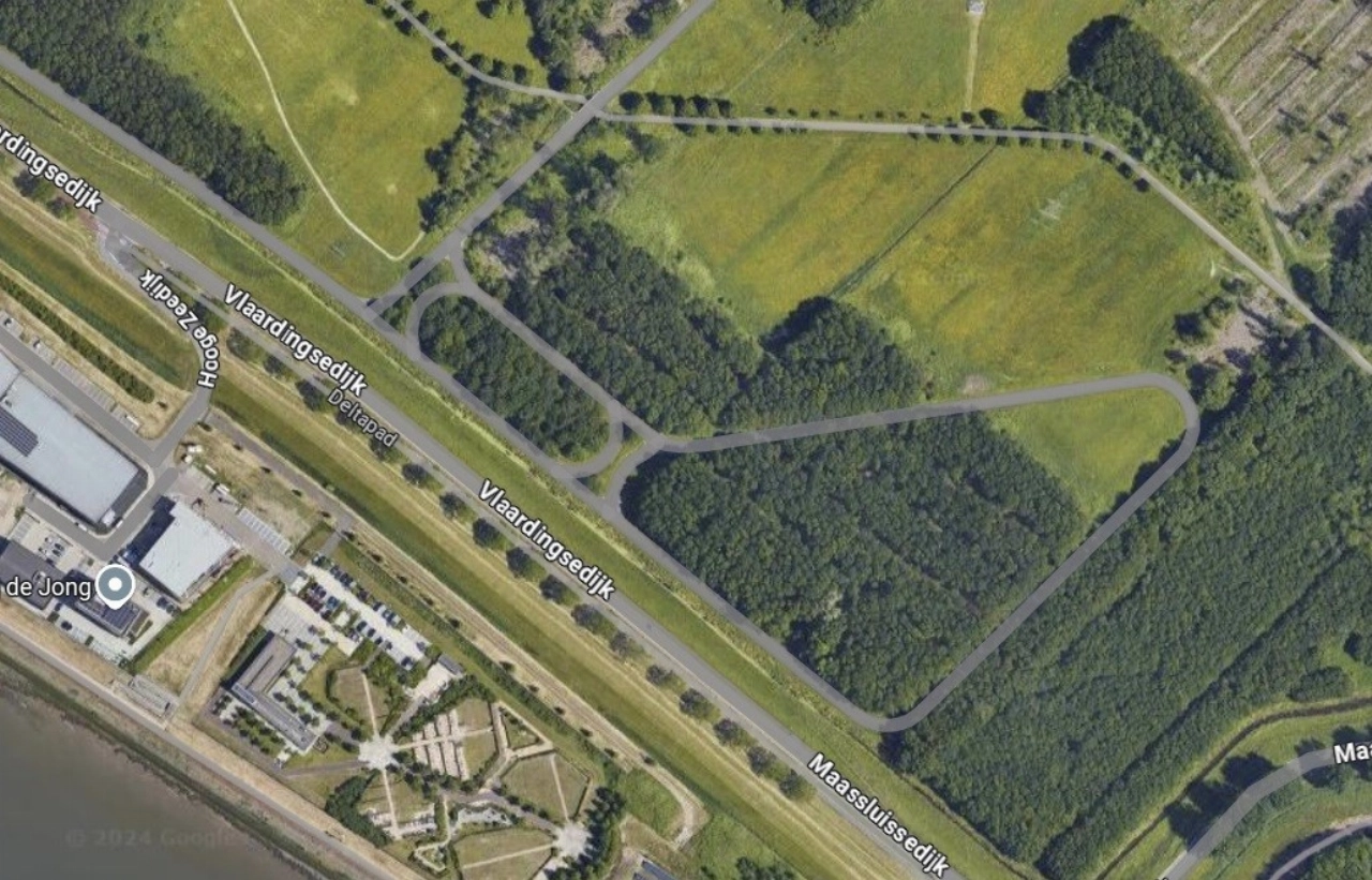 Vlaardingsedijk (verlengde van Maassluissedijk) even afgesloten