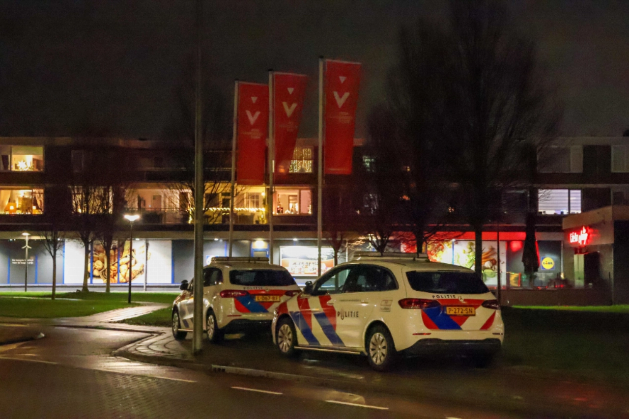 Preventieve fouilleeractie op winkelcentrum Holiërhoek