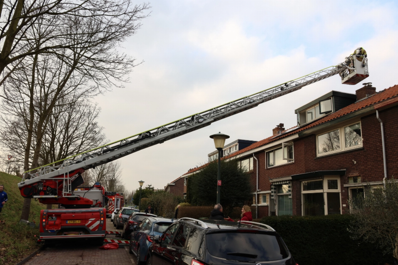 Brand in schoorsteen woning Irisstraat