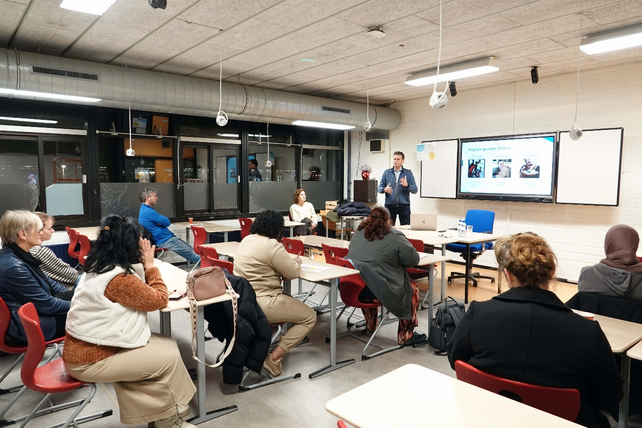 Puberperikelen op ouderavond Lentiz | Geuzencollege
