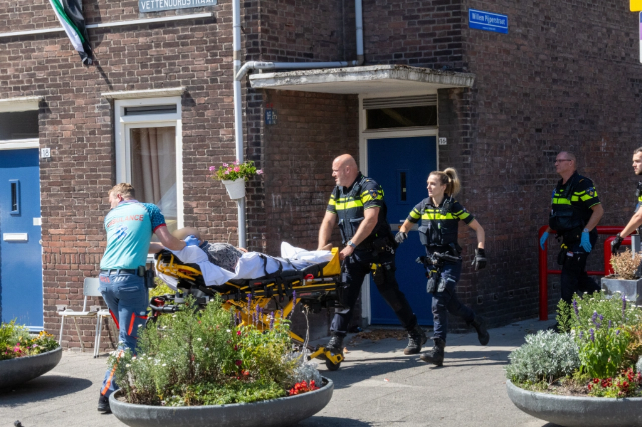 Politie overmeestert verwarde man in speeltuin