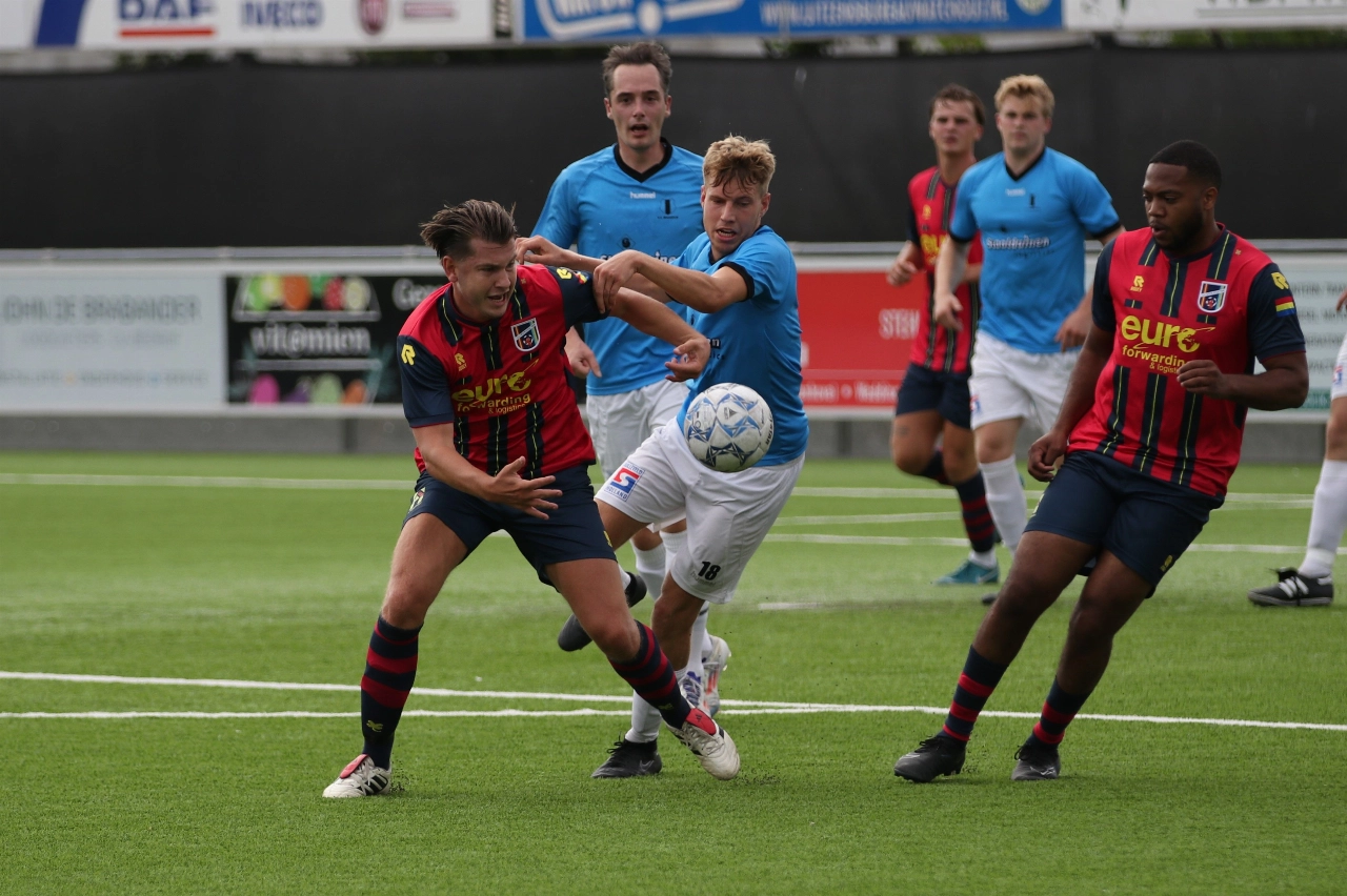 Victoria '04 verliest na voorsprong van Maasdijk