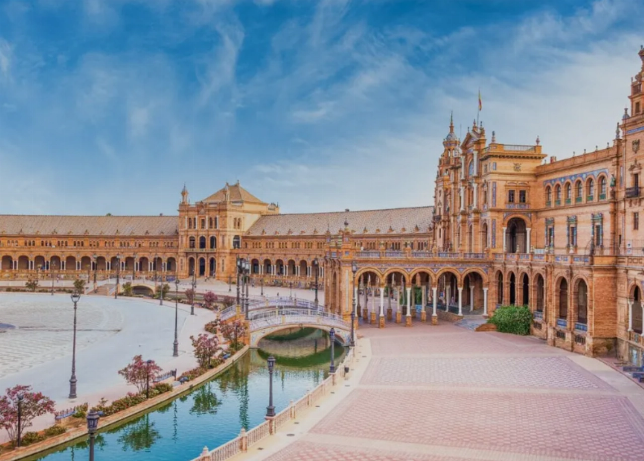 Nieuw! Sevilla vanaf Rotterdam The Hague Airport