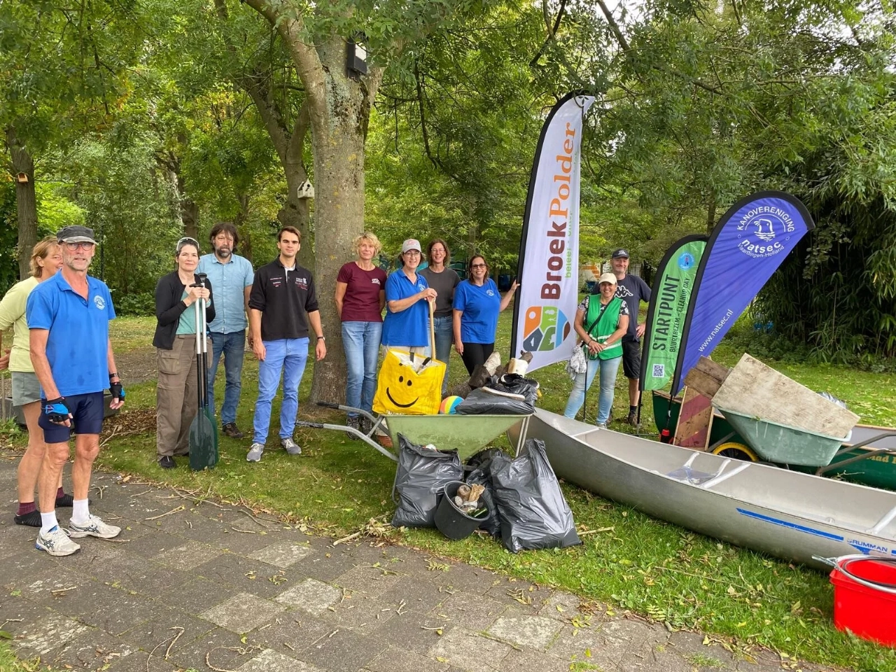 Vlaardingers de straat (en het water) op voor Cleanup Day!