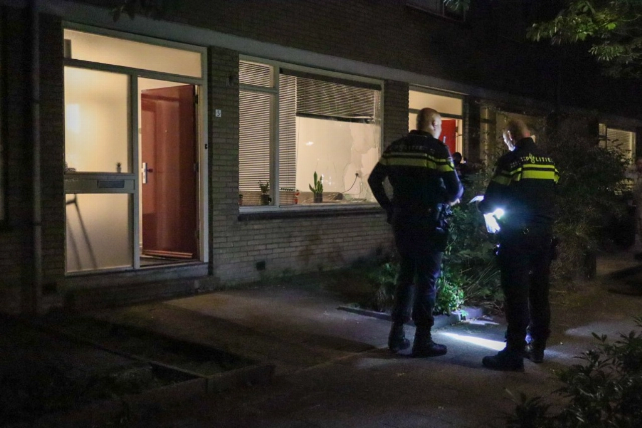 Benzinepomp in Vlaardingen blijft maar doorlopen