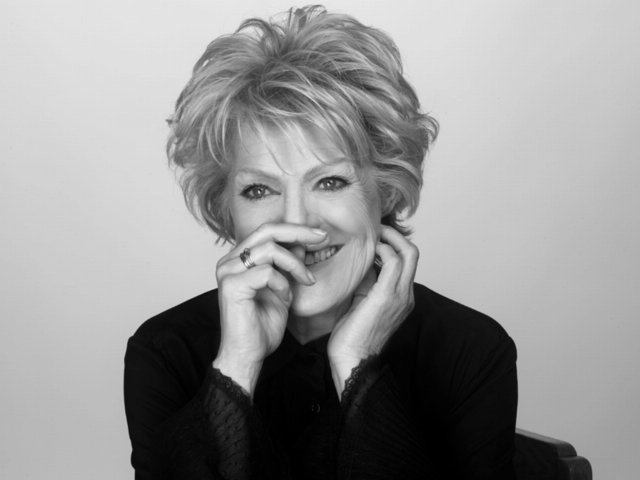 Simone Kleinsma maakt persoonlijke show met Paul Groot