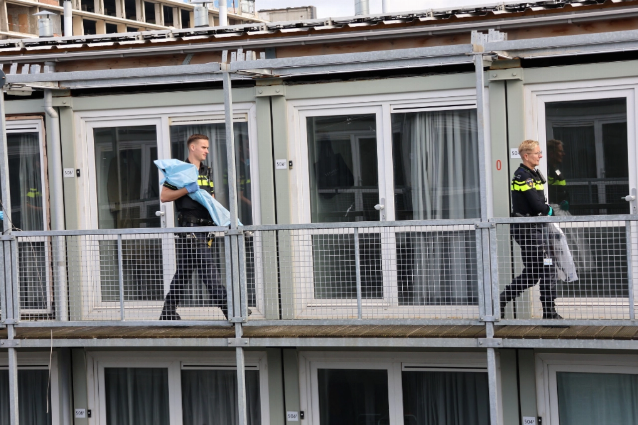 Vuurwapens aangetroffen in Vlaardingse woning