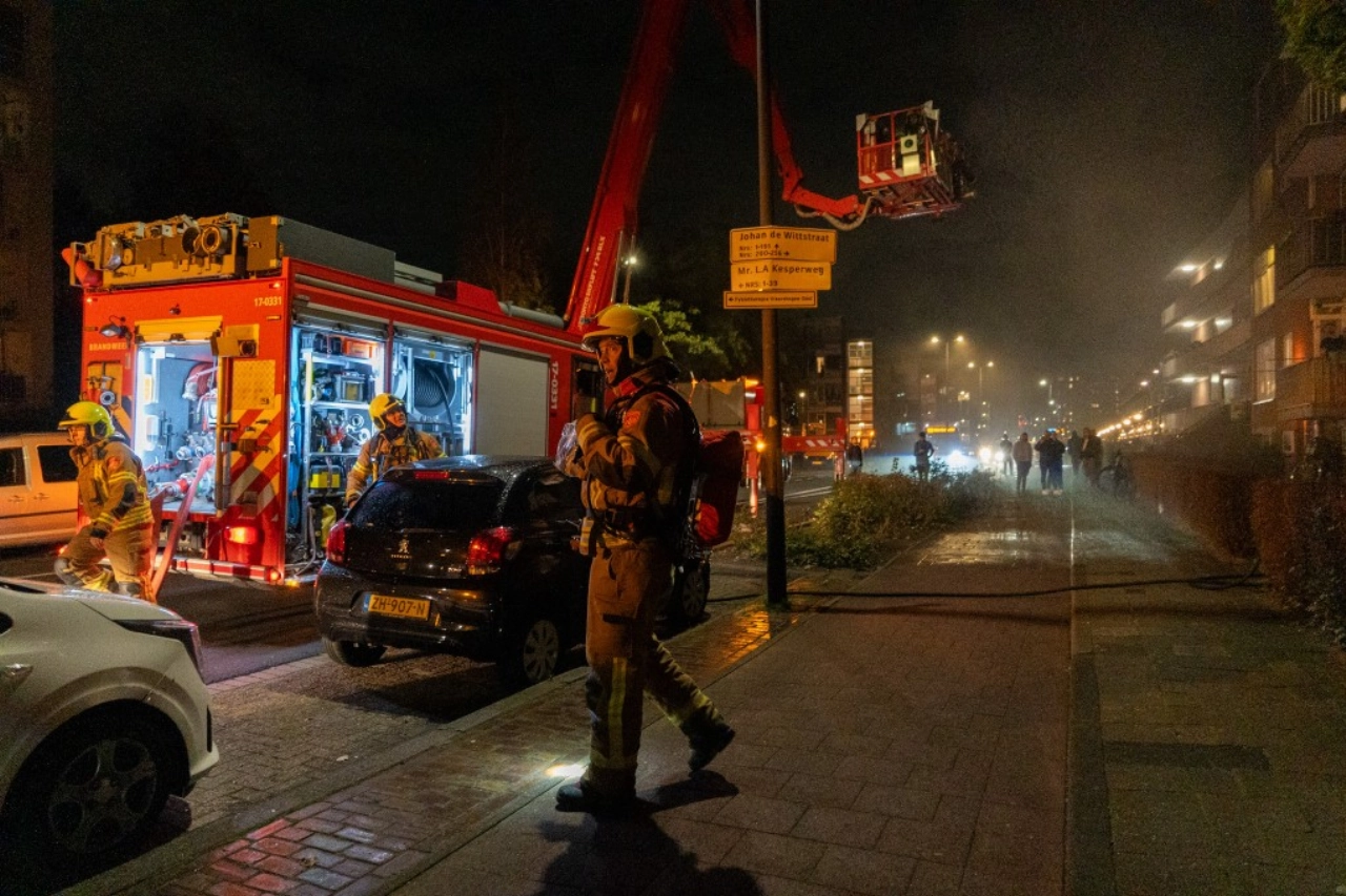 Forse keukenbrand in flatwoning Vlaardingen