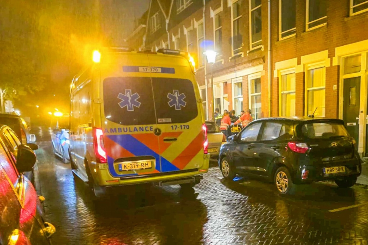 Man weigert behandeling en verzet zich tegen hulpverleners