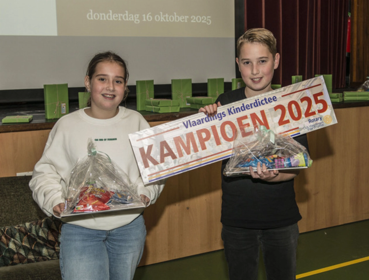 Vince Ockeloen wint achtste editie van het Groot Vlaardings Kinderdictee