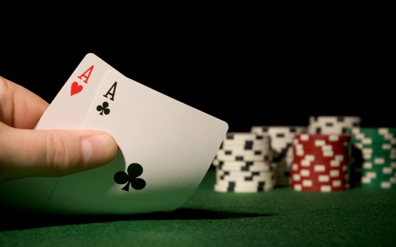 Pokerstijlen uitgelegd: welke werkt het beste online?
