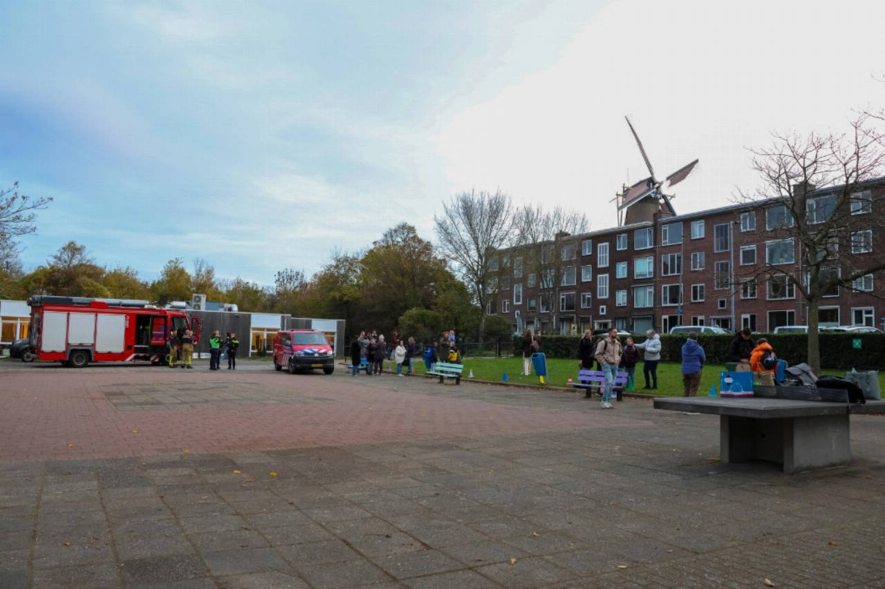 Basisschool in Vlaardingen ontruimd om gaslucht