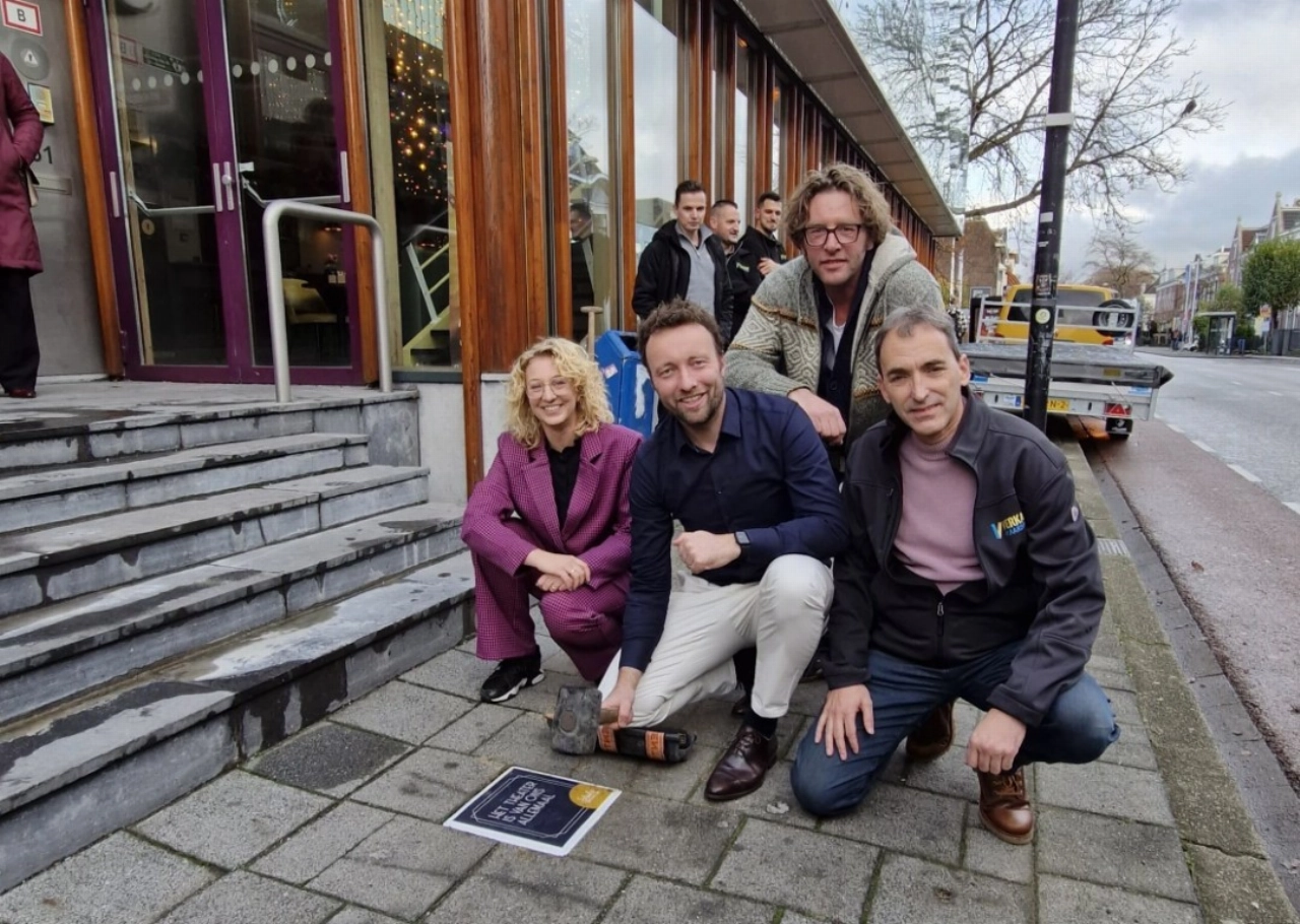 Stadsgehoorzaal en Verkade pakken uit met 100 theatertegels