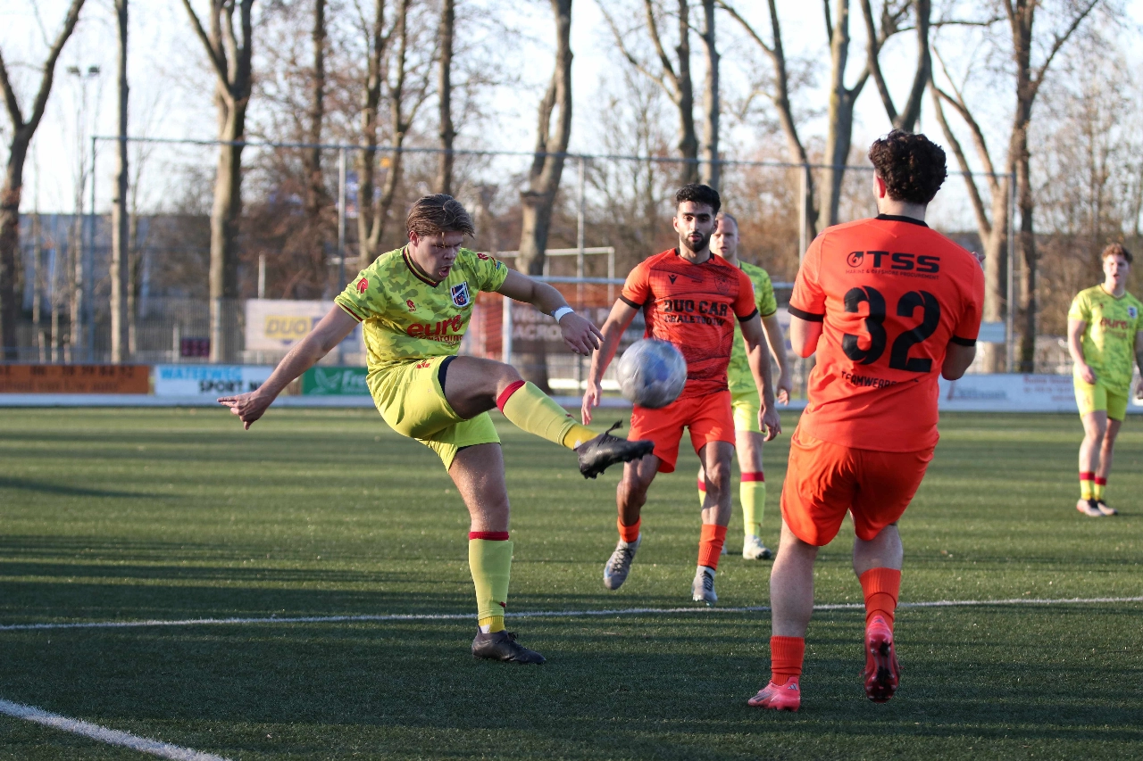 Verlies voor Victoria '04 tegen HBSS