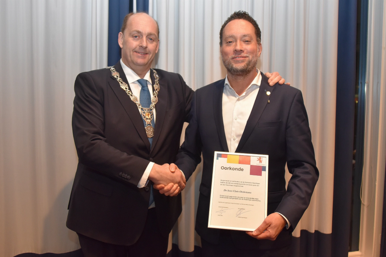 Vlaardingse Dirk de Derde Speld voor Chris Oerlemans