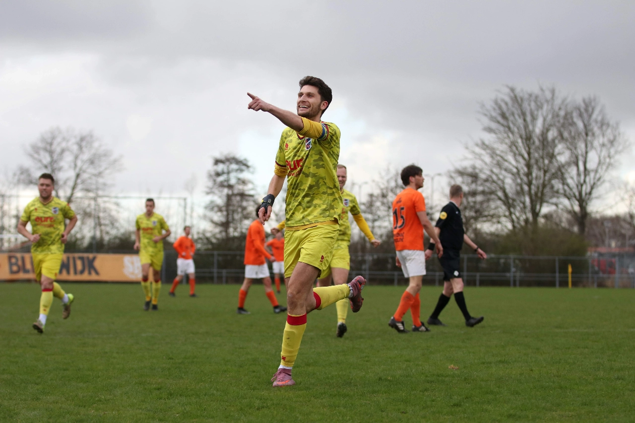 Victoria '04 weet weer wat winnen is!