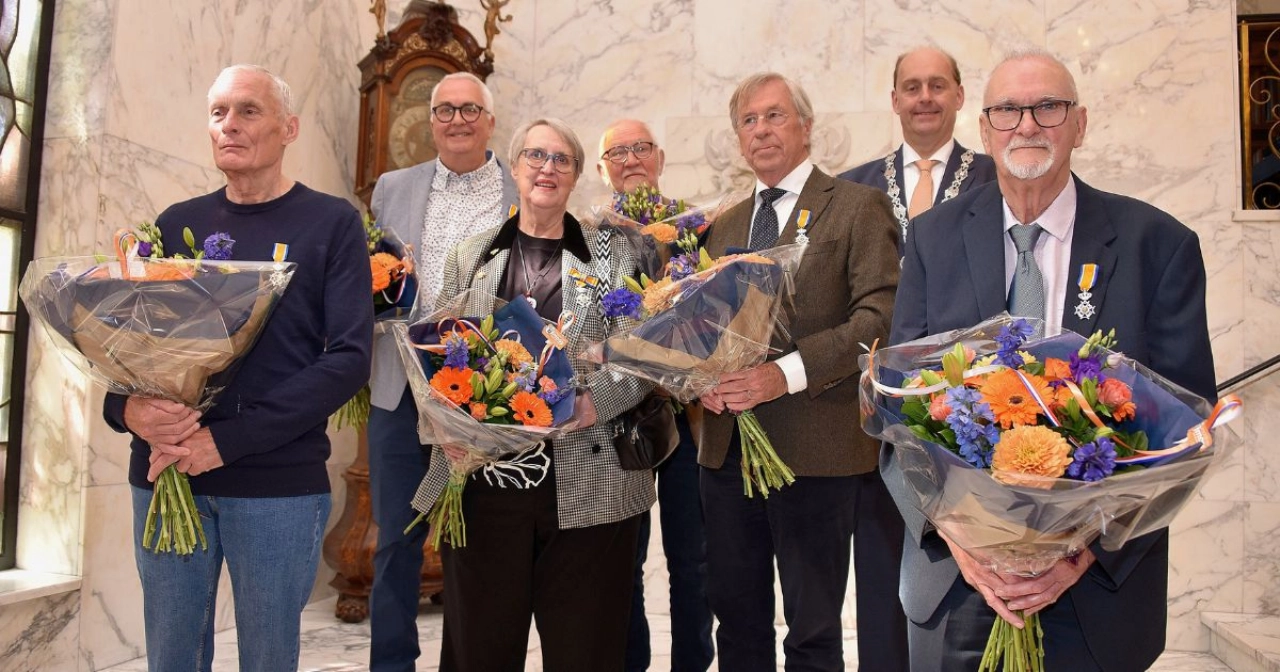 Zes Koninklijke onderscheidingen tijdens Lintjesregen in Vlaardingen