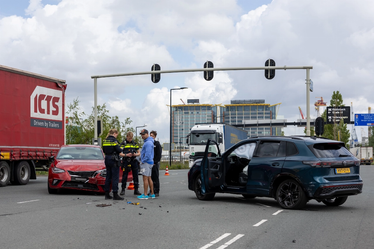 Botsing op Vijfsluizen