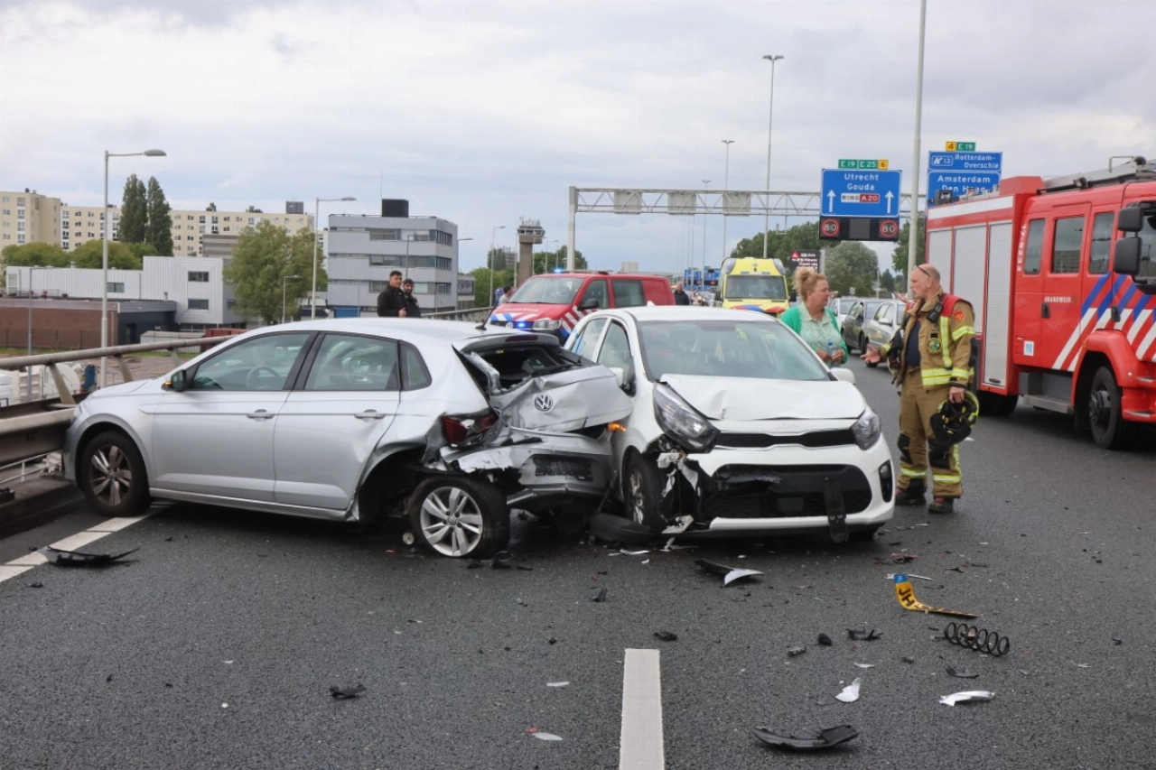 Ravage na aanrijding op de A20