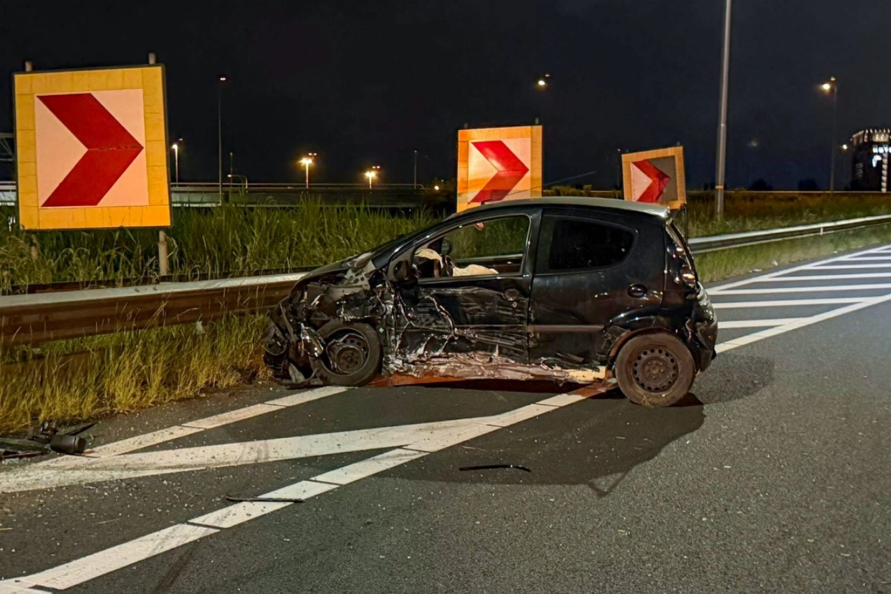 Opnieuw zware crash in bocht Kethelplein