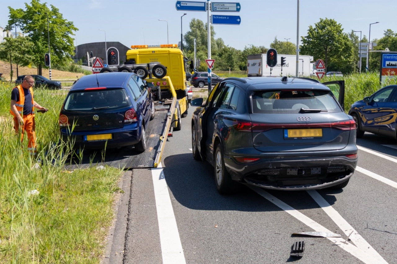 Kop-staartbotsing op afrit A20 Vlaardingen