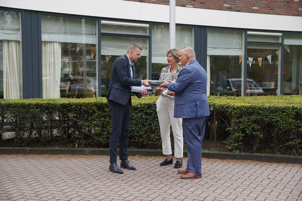 Honderden handtekeningen voor behoud bushalte Zonnehuis
